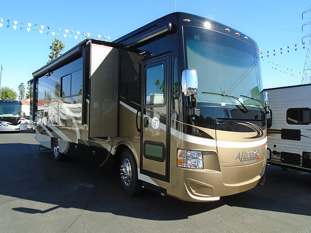 15 Tiffin Allegro RED