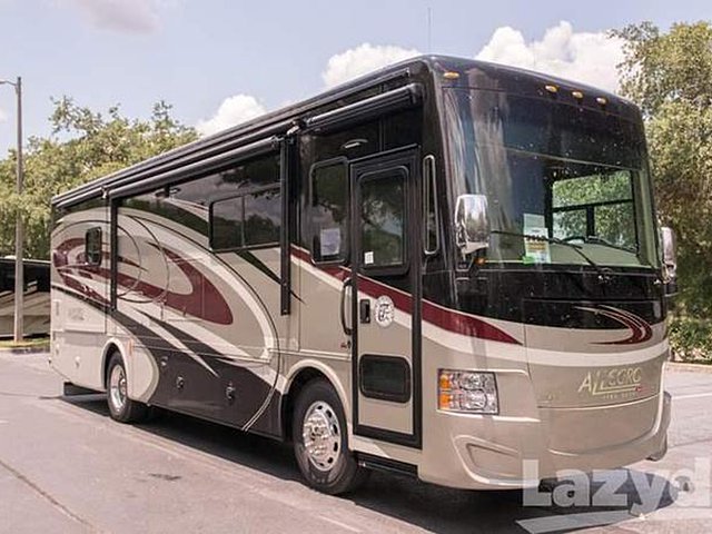 2015 Tiffin Allegro RED Photo