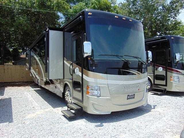 2015 Tiffin Allegro RED Photo