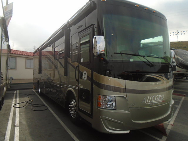 2015 Tiffin Allegro RED Photo
