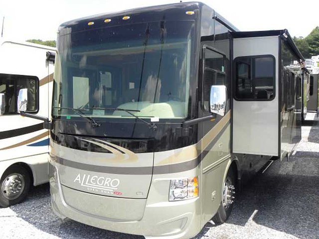 2015 Tiffin Allegro Red Photo