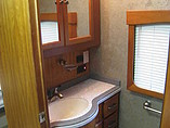 2005 Tiffin Allegro Photo #16