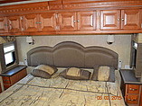 2007 Tiffin Phaeton Photo #38