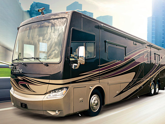 2015 Tiffin Phaeton Photo