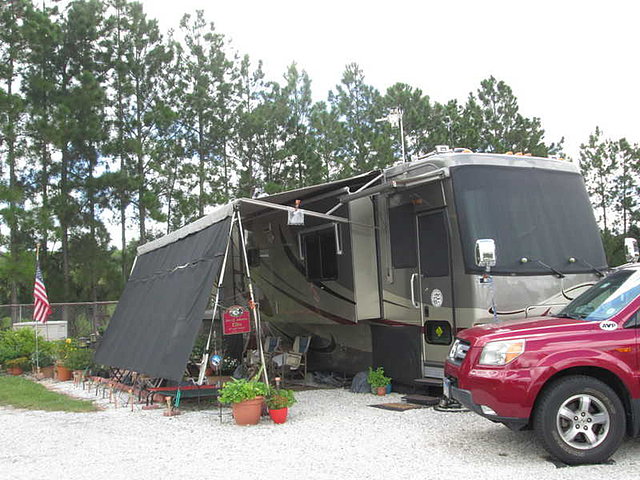 2006 Tiffin Phaeton Photo