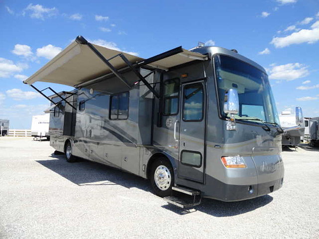 2007 Tiffin Phaeton Photo