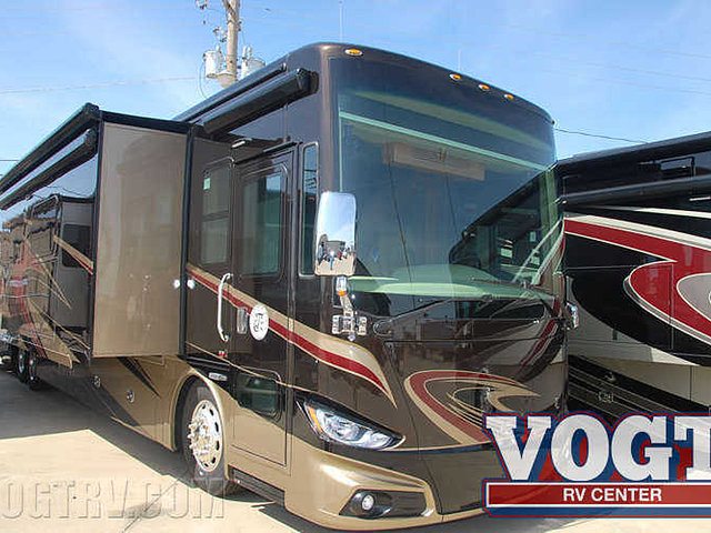2015 Tiffin Phaeton Photo