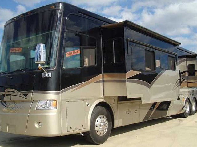 2008 Tiffin Zephyr Photo
