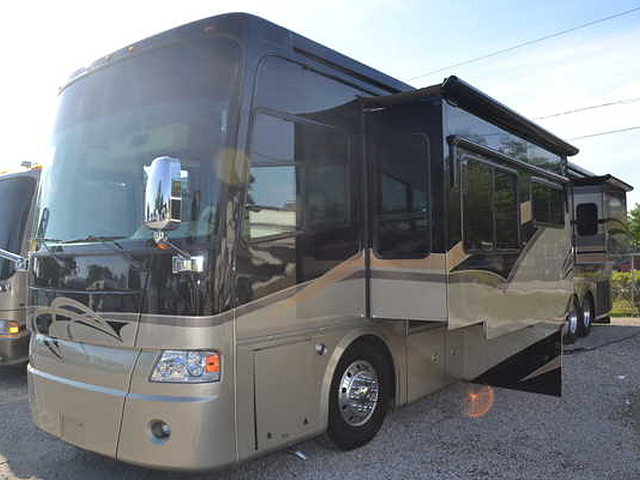 2008 Tiffin Zephyr Photo
