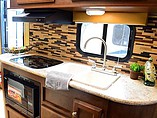 2016 Venture RV Sonic Photo #8