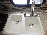 2015 Venture RV Sonic Photo #11