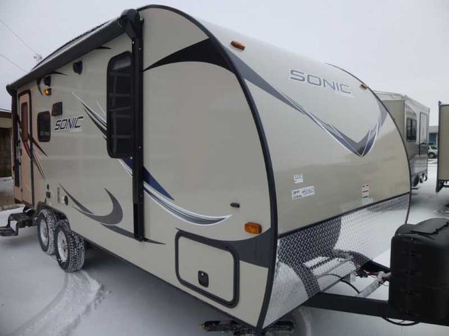 2015 Venture RV Sonic Photo