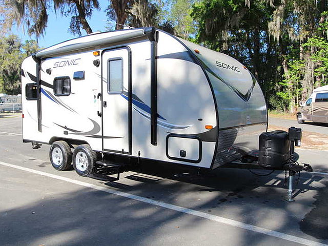 2015 Venture RV Sonic Photo