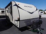 16 Venture RV Sonic