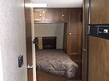 2015 Venture RV SportTrek Photo #11