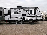 2015 Venture RV SportTrek Photo #19