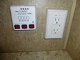 2015 Venture RV SportTrek Photo #39