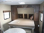 2015 Venture RV SportTrek Photo #12