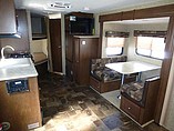 2014 Venture RV SportTrek Photo #7