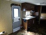 2014 Venture RV SportTrek Photo #8