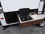 2015 Venture RV SportTrek Photo #7
