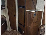 2015 Venture RV SportTrek Photo #14