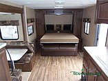 2015 Venture RV SportTrek Photo #22