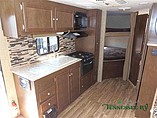 2015 Venture RV SportTrek Photo #18