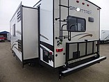 2015 Venture RV SportTrek Photo #5