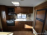 2015 Venture RV SportTrek Photo #6