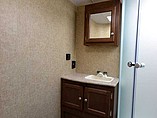 2015 Venture RV SportTrek Photo #17