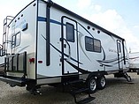 2015 Venture RV SportTrek Photo #6