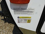2015 Venture RV SportTrek Photo #9