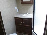 2015 Venture RV SportTrek Photo #31