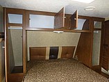 2015 Venture RV SportTrek Photo #36