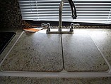 2015 Venture RV SportTrek Photo #39