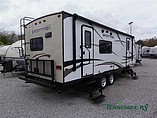 2015 Venture RV SportTrek Photo #5