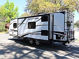 2015 Venture RV SportTrek Photo #5