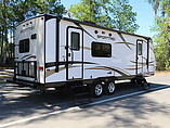 2015 Venture RV SportTrek Photo #7