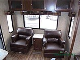 2015 Venture RV SportTrek Photo #23