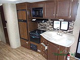 2015 Venture RV SportTrek Photo #24