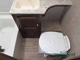 2015 Venture RV SportTrek Photo #27