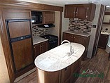 2015 Venture RV SportTrek Photo #12