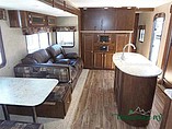 2015 Venture RV SportTrek Photo #28