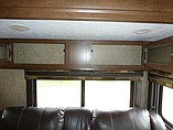 2015 Venture RV SportTrek Photo #16