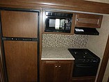 2015 Venture RV SportTrek Photo #28