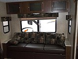 2015 Venture RV SportTrek Photo #5