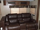 2015 Venture RV SportTrek Photo #6