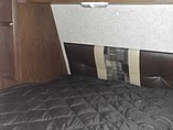 2015 Venture RV SportTrek Photo #14
