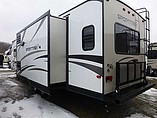 2015 Venture RV SportTrek Photo #6